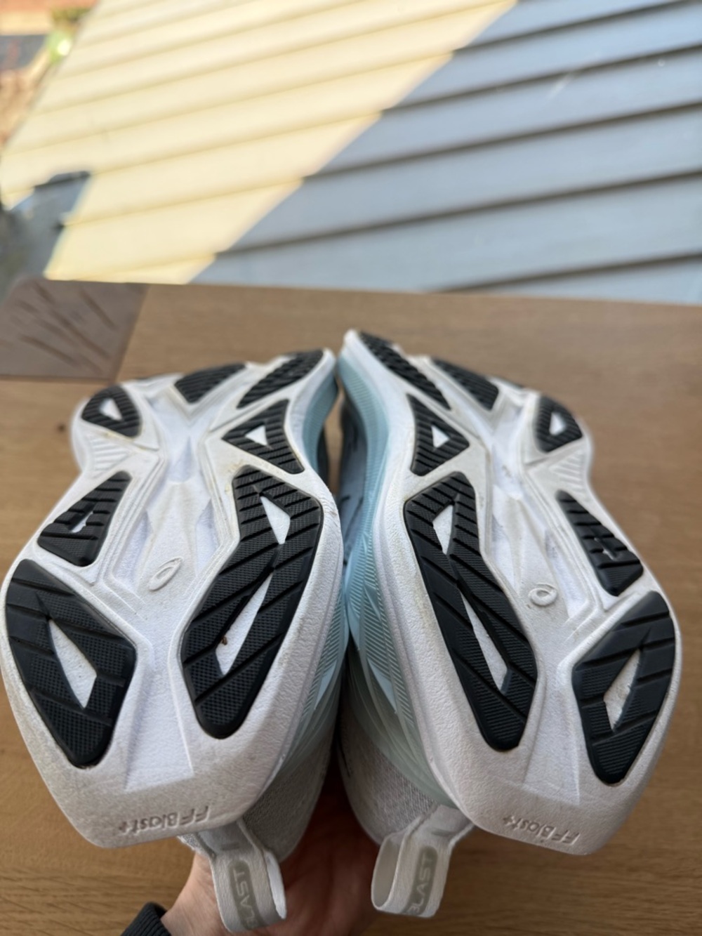 ASICS Superblast 2, White/Cool Grey (Women’s 8) - Picture 5 of 7